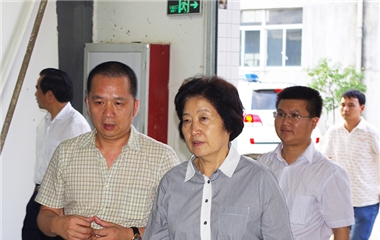 中央政治局委員、中央統(tǒng)戰(zhàn)部部長(zhǎng)孫春蘭蒞臨天守集團(tuán)關(guān)心指導(dǎo)